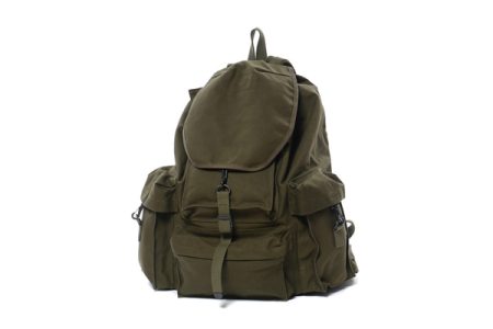 2013年再度携手献出年终连乘系列,以 rainy dayz 为主题,打造强化